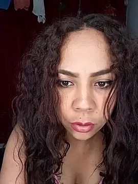 Snapshot of Zafiiiro_ chatting on 03-15-25, 03:07 Zafiiiro online show from 03-15-25, 03:07