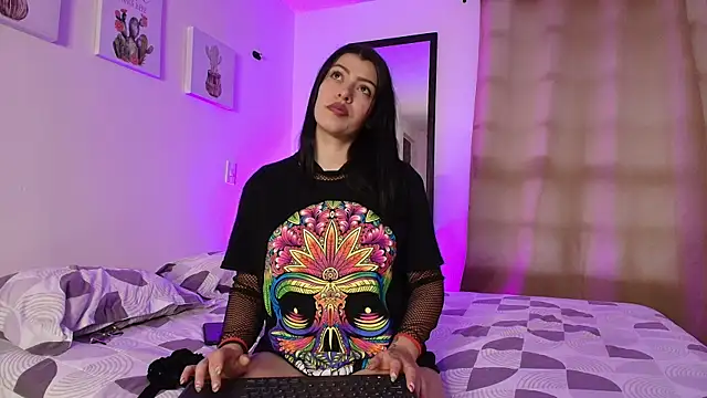 Snapshot of pleasurecompany3 chatting on 12-15-25, 03:33 pleasurecompany3 online show from 12-15-25, 03:33