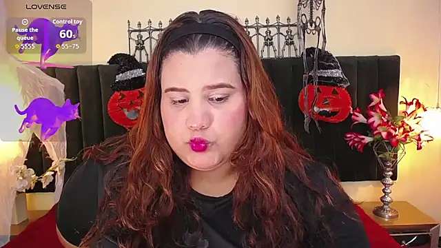 ailyn maury online show from 11-04-25, 01:38