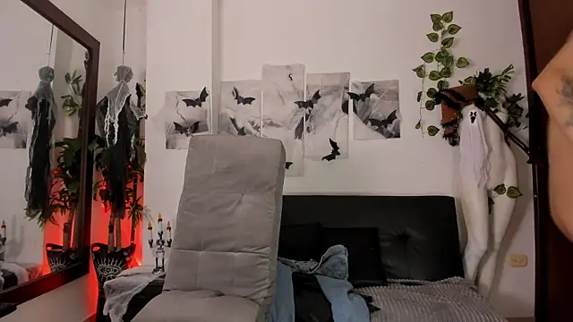 Giotrashy online show from 10-26-25, 07:42