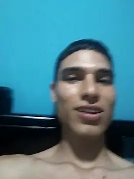 Snapshot of Saul_yei chatting on 03-15-25, 03:18 Saul yei online show from 03-15-25, 03:18