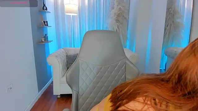 karla hill 28 online show from 09-19-25, 12:23