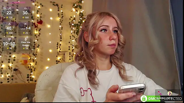 Mia  Kitty online show from 09-26-25, 06:45