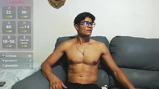 Snapshot of Christian_Musclet4 chatting on 10-10-25, 02:32 Christian Musclet4 online show from 10-10-25, 02:32