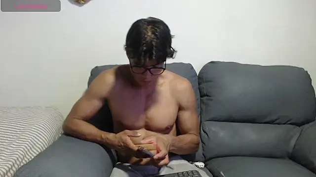 Snapshot of Christian_Musclet4 chatting on 10-24-25, 02:08 Christian Musclet4 online show from 10-24-25, 02:08