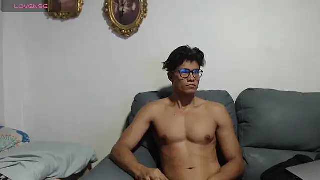 Snapshot of Christian_Musclet4 chatting on 10-25-25, 10:12 Christian Musclet4 online show from 10-25-25, 10:12