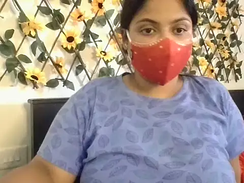 Tamil hot whiskey girl online show from 03-11-26, 09:59