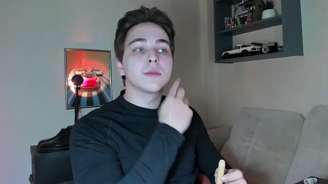 Snapshot of Eric_ether chatting on 11-30-25, 08:13 Eric ether online show from 11-30-25, 08:13