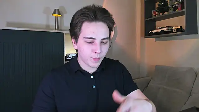 Snapshot of Eric_ether chatting on 01-12-26, 08:36 Eric ether online show from 01-12-26, 08:36