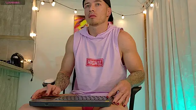 Ryannblue07 online show from 10-23-25, 11:35