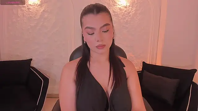 CandaseRussell online show from 12-04-25, 08:17