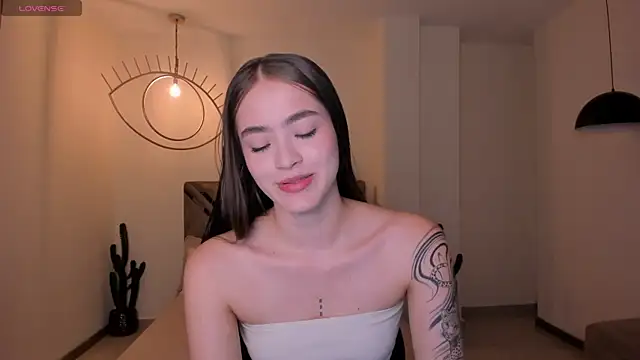 MaiaCollins online show from 04-09-26, 05:29