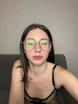 Snapshot of MiaaLoveeee chatting on 03-21-25, 08:50 MiaaLoveeee online show from 03-21-25, 08:50