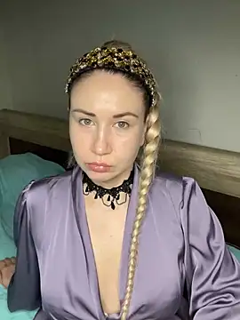 Nikusia online show from 03-22-25, 06:14