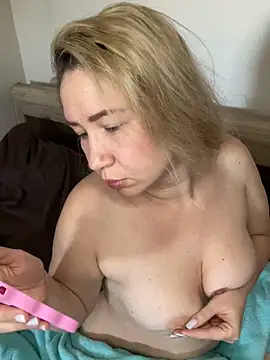 Nikusia online show from 03-23-25, 07:31