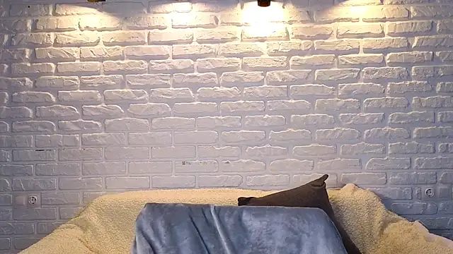 Snapshot of minigirl chatting on 03-15-25, 04:13 minigirl online show from 03-15-25, 04:13