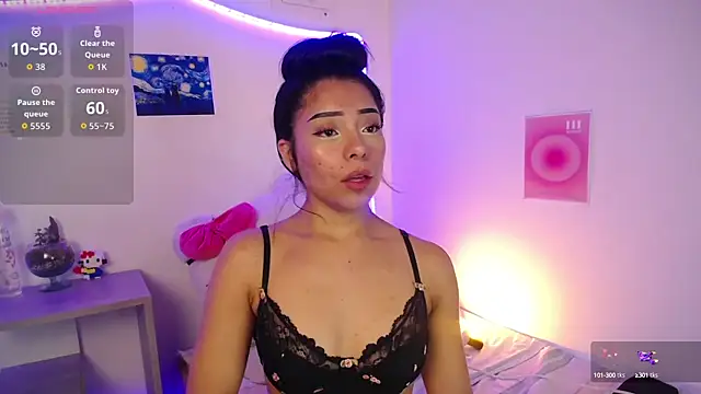 Emilybutterfly1 online show from 09-28-25, 08:42