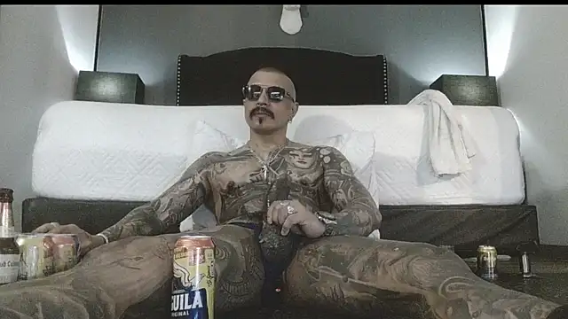 danilog515 online show from 09-20-25, 04:13