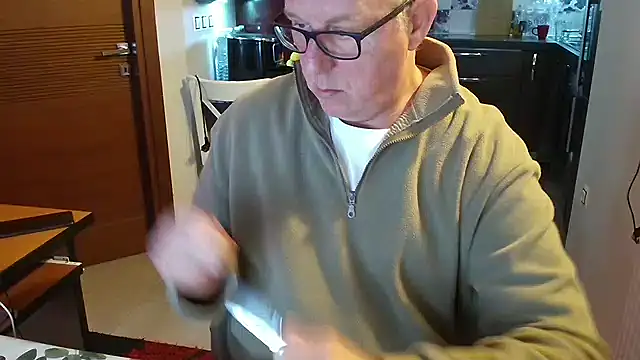 JamesBauer online show from 02-03-26, 06:40