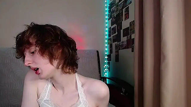 Snapshot of c0ralynx chatting on 03-23-25, 01:53 c0ralynx online show from 03-23-25, 01:53