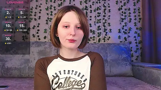 Snapshot of c0ralynx chatting on 11-30-25, 10:41 c0ralynx online show from 11-30-25, 10:41