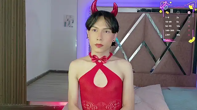Snapshot of Ash_Femboy chatting on 10-20-25, 07:47 Ash Femboy online show from 10-20-25, 07:47