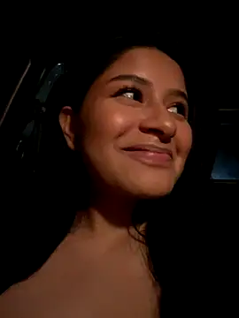 andrea gomes  online show from 10-19-25, 08:15