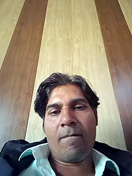 Snapshot of johnny8731 chatting on 11-09-25, 06:33 johnny8731 online show from 11-09-25, 06:33