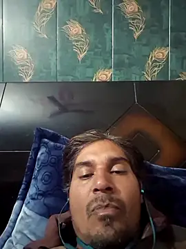 Snapshot of johnny8731 chatting on 01-06-26, 05:49 johnny8731 online show from 01-06-26, 05:49