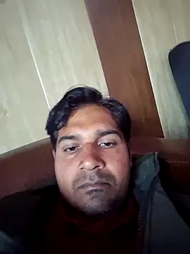 Snapshot of johnny8731 chatting on 02-06-26, 07:23 johnny8731 online show from 02-06-26, 07:23