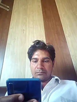 Snapshot of johnny8731 chatting on 03-04-26, 04:18 johnny8731 online show from 03-04-26, 04:18