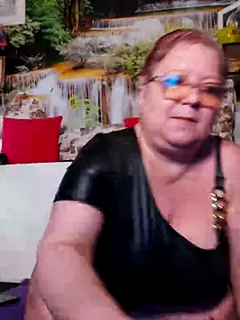 QueenPammy1 online show from 10-15-25, 06:13