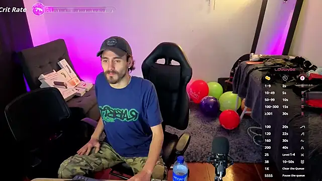 Snapshot of Aaron_malikk chatting on 09-19-25, 12:02 Aaron malikk online show from 09-19-25, 12:02