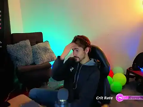 Snapshot of Aaron_malikk chatting on 09-24-25, 12:58 Aaron malikk online show from 09-24-25, 12:58