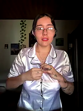 MitsuChan  online show from 10-17-25, 01:25