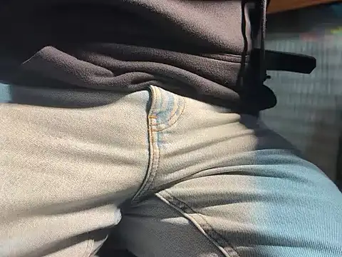 Max 965 online show from 11-15-25, 06:48