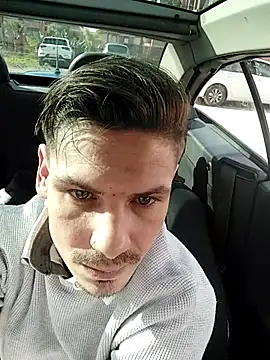 Snapshot of Eugenioo123 chatting on 12-22-25, 11:29 Eugenioo123 online show from 12-22-25, 11:29