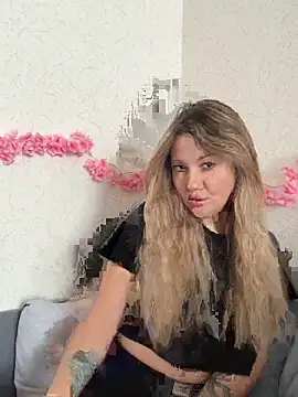 mollygirll online show from 10-06-25, 08:45