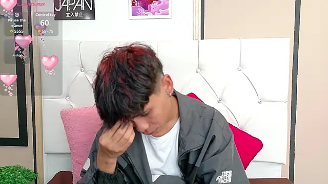 Snapshot of Ethan_Westt chatting on 11-03-25, 02:07 Ethan Westt online show from 11-03-25, 02:07