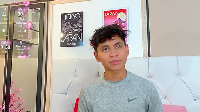 Snapshot of Ethan_Westt chatting on 11-15-25, 08:38 Ethan Westt online show from 11-15-25, 08:38