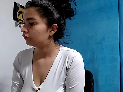 AlanaHotxx online show from 09-27-25, 07:02