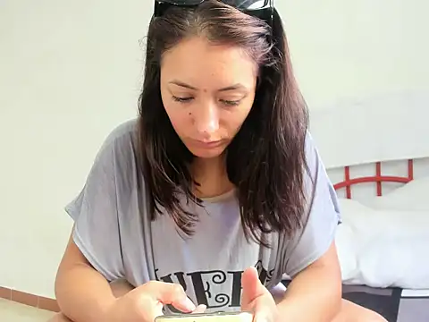 DulceXmile online show from 11-14-25, 03:11