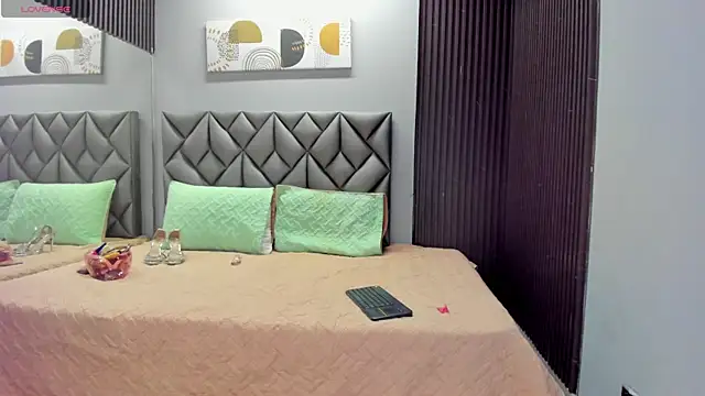 Andrew Taylor09 online show from 02-25-26, 08:29