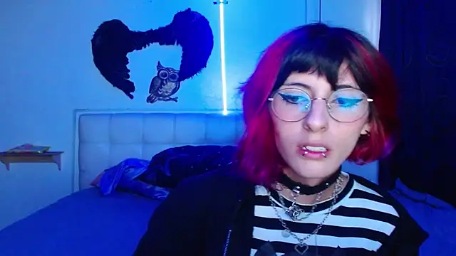 goth minerva online show from 10-06-25, 01:41