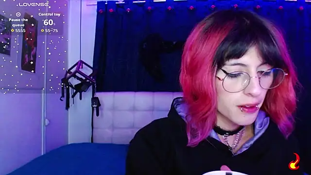 goth minerva online show from 11-06-25, 01:23