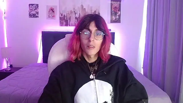 goth minerva online show from 12-17-25, 01:17