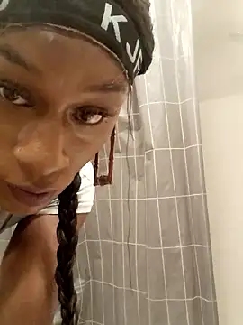 ItsBarbieBitcxxxx69 online show from 10-04-25, 10:08