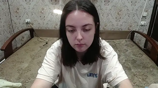 Snapshot of Soffia_XO chatting on 10-26-25, 02:50 Soffia XO online show from 10-26-25, 02:50