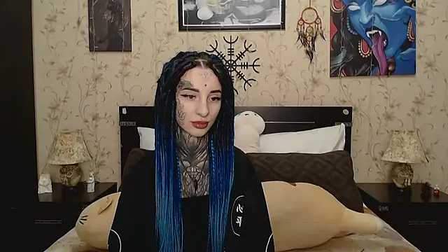 Snapshot of Velvetbat chatting on 02-17-26, 06:43 Velvetbat online show from 02-17-26, 06:43