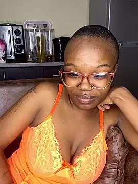 YummyMelanin117 online show from 10-29-25, 07:59